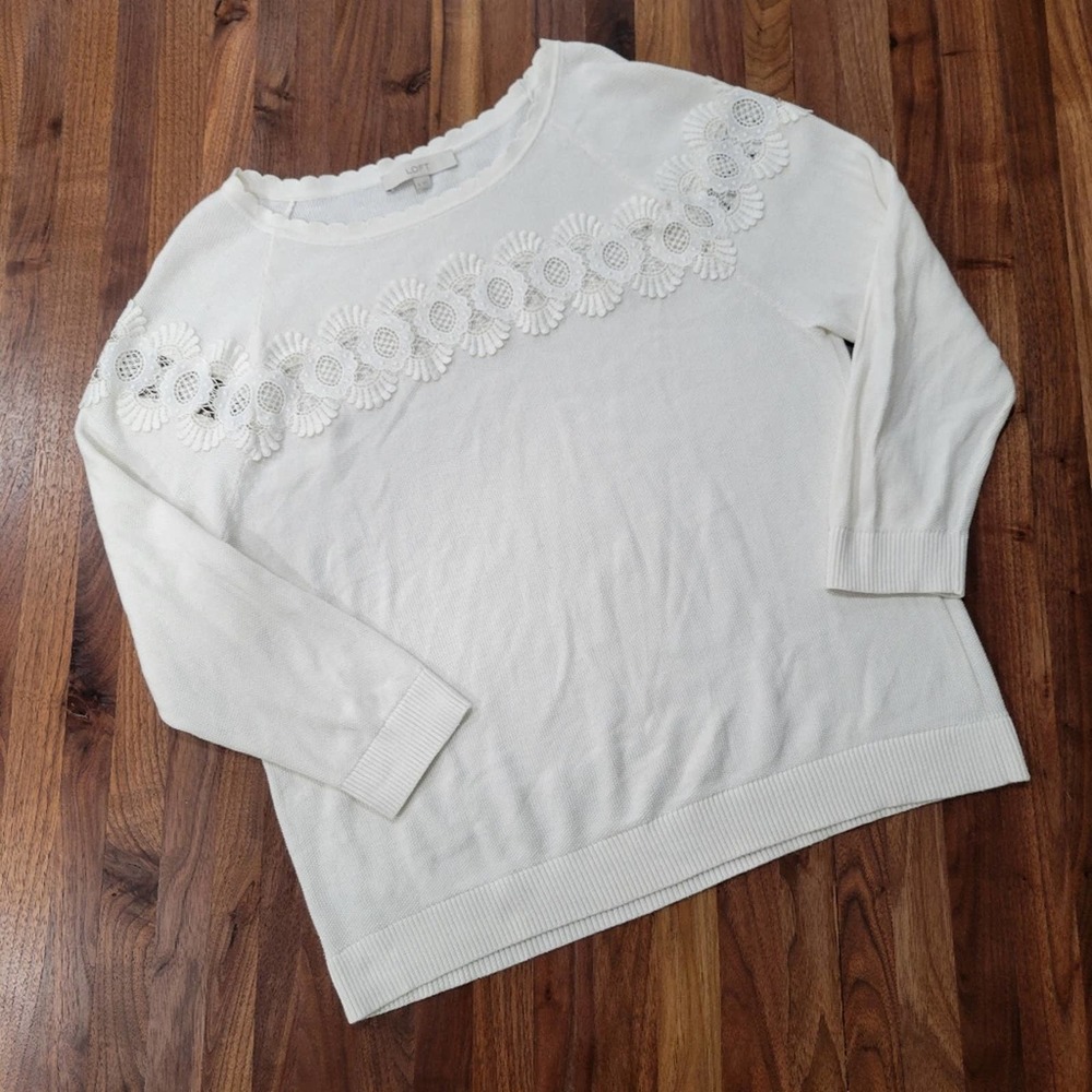 Loft Pullover top with lace cut out details Size XL
